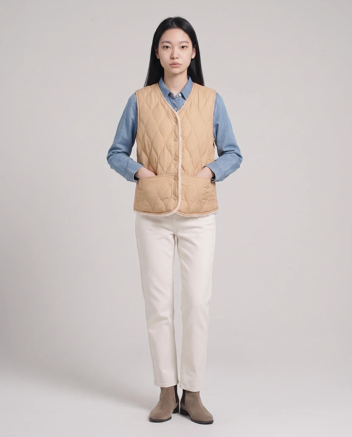 Sherpa-Lined Quilted Gilet with V-Neck