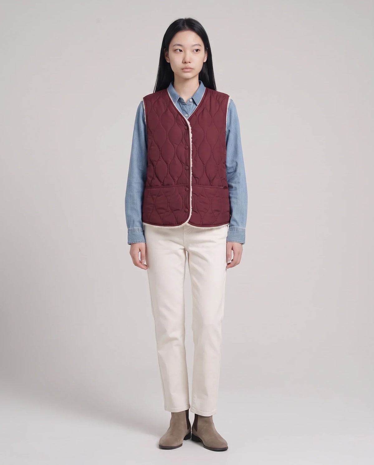 Sherpa-Lined Quilted Gilet with V-Neck
