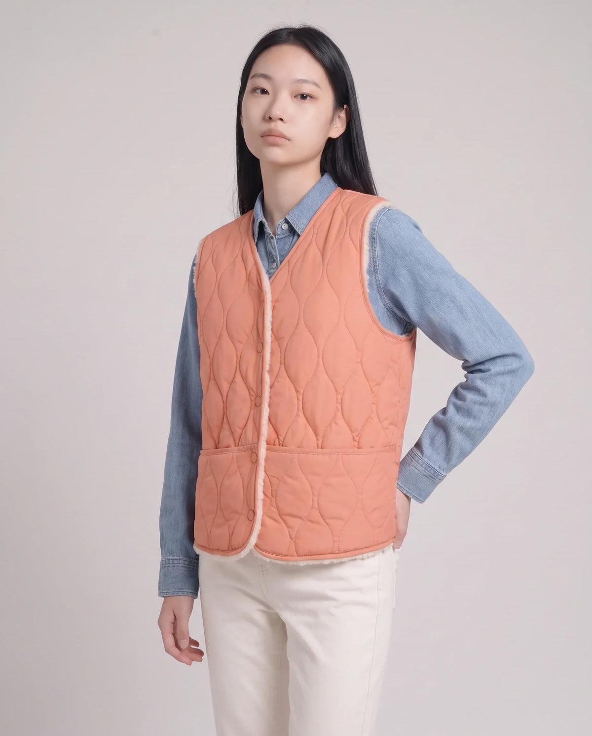 Sherpa-Lined Quilted Gilet with V-Neck