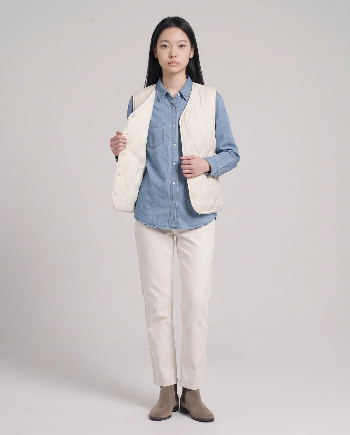 Sherpa-Lined Quilted Gilet with V-Neck