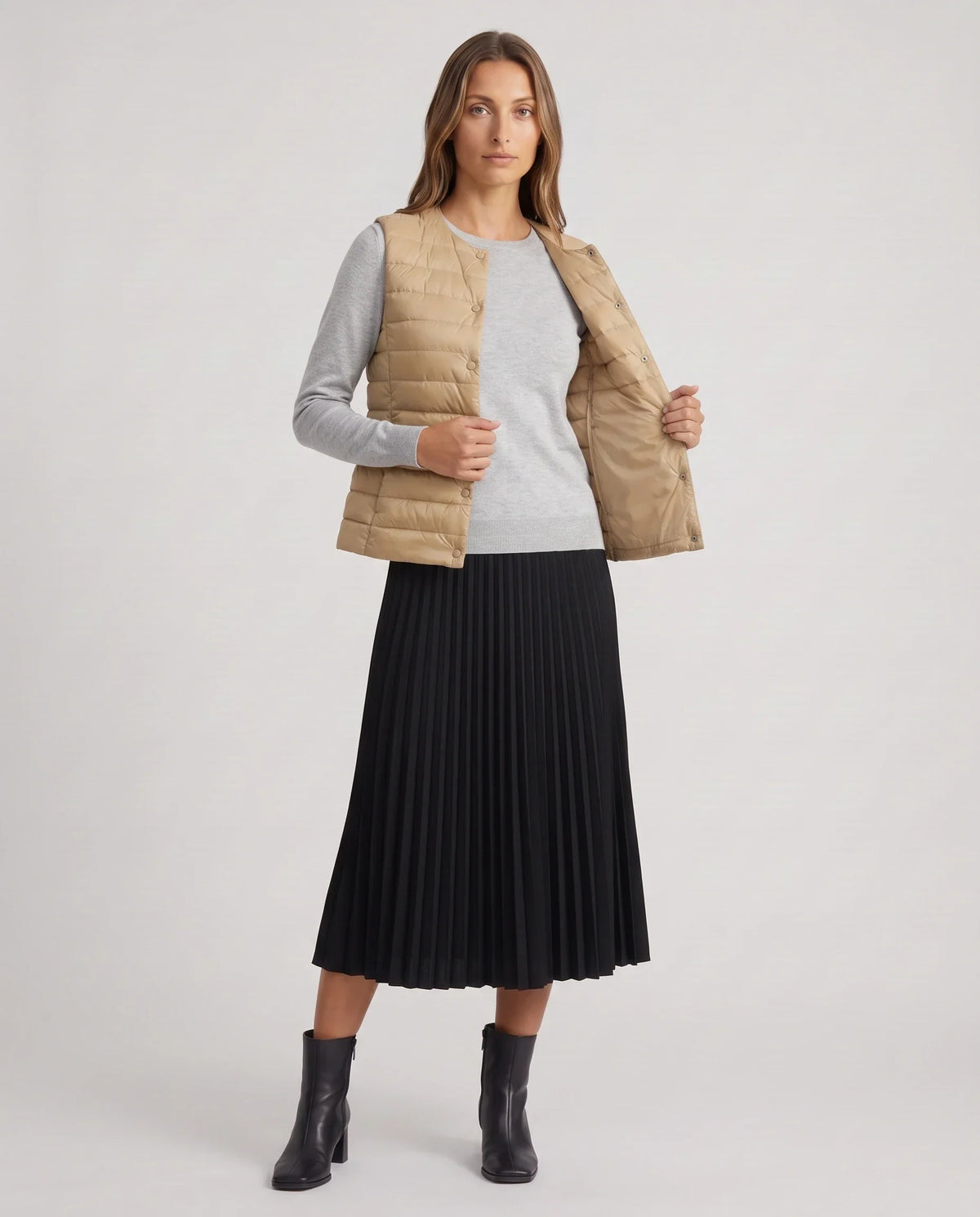 Lightweight Puffer Gilet with Convertible Collar