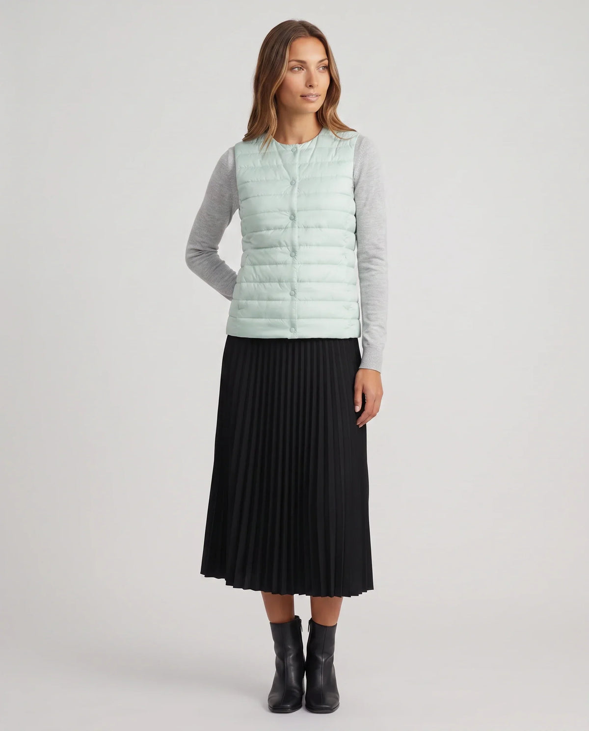 Lightweight Puffer Gilet with Convertible Collar