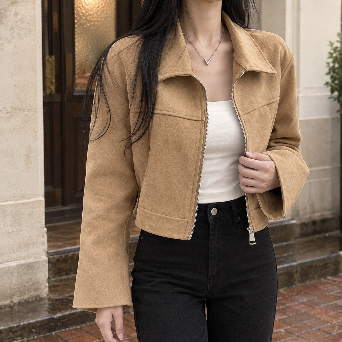 Cropped Jacket Faux Leather with Wide Pointed Collar and Flared Cuffs