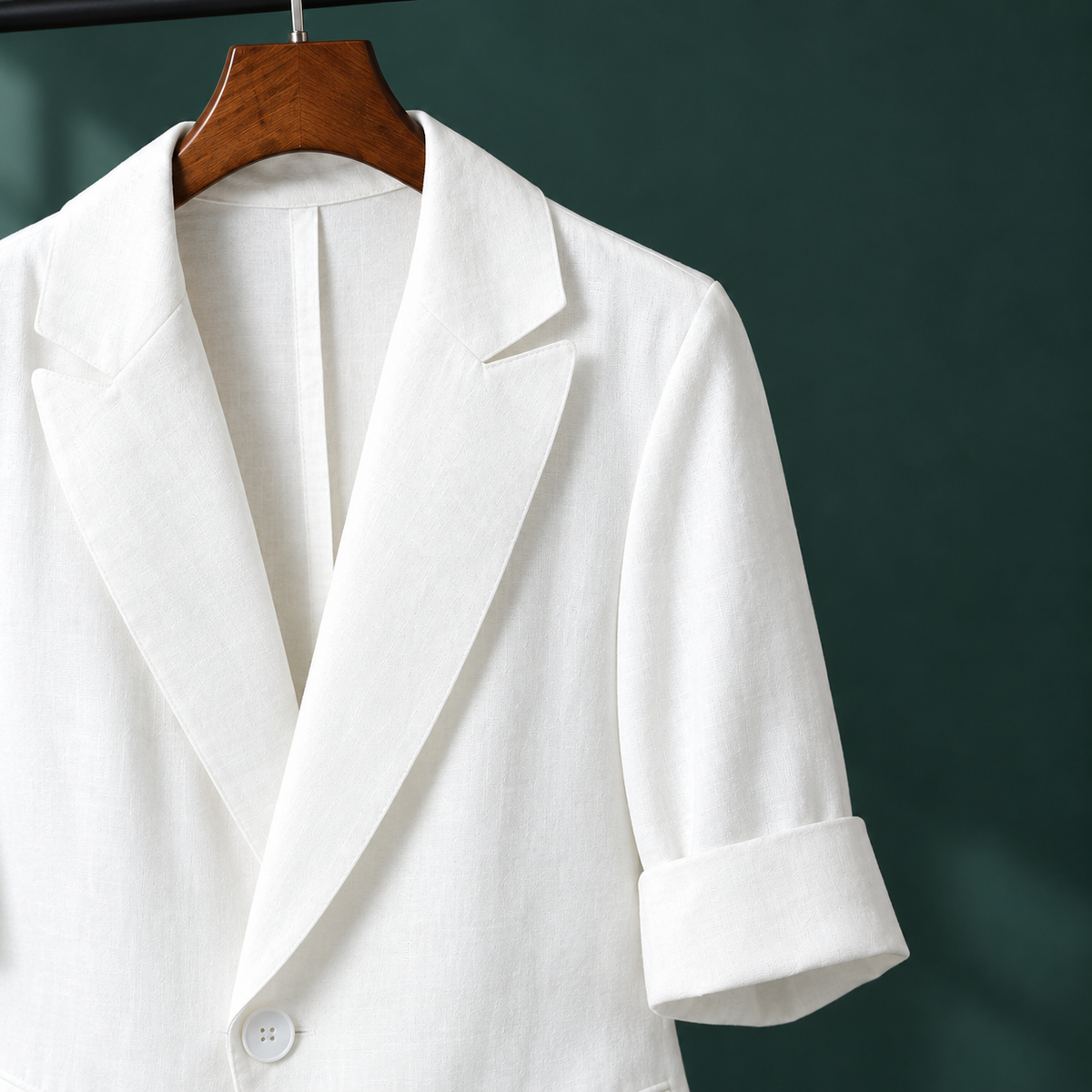 Blazer Polyester Tailored with Notched Lapels and Turned-Back Cuffs