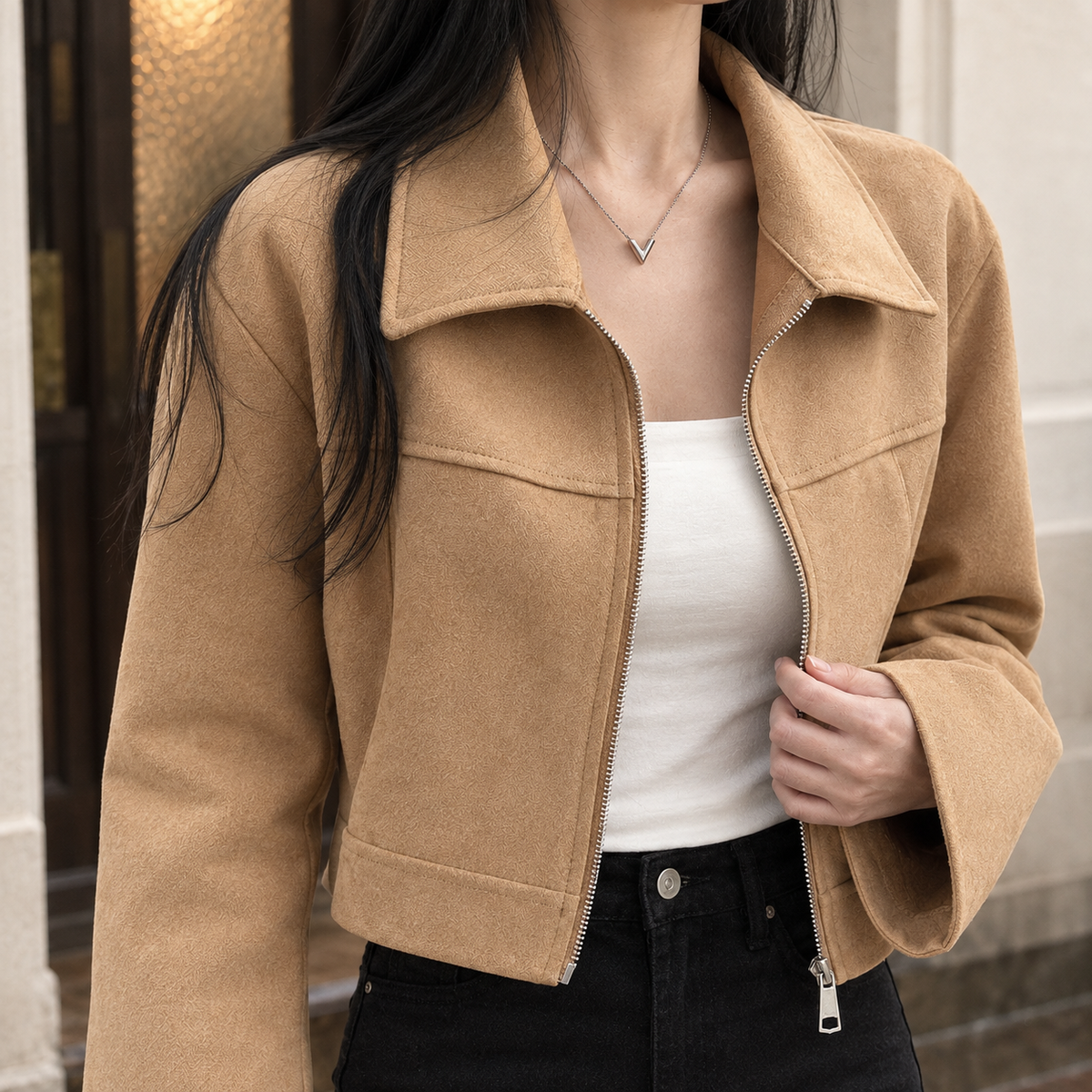 Cropped Jacket Faux Leather with Wide Pointed Collar and Flared Cuffs