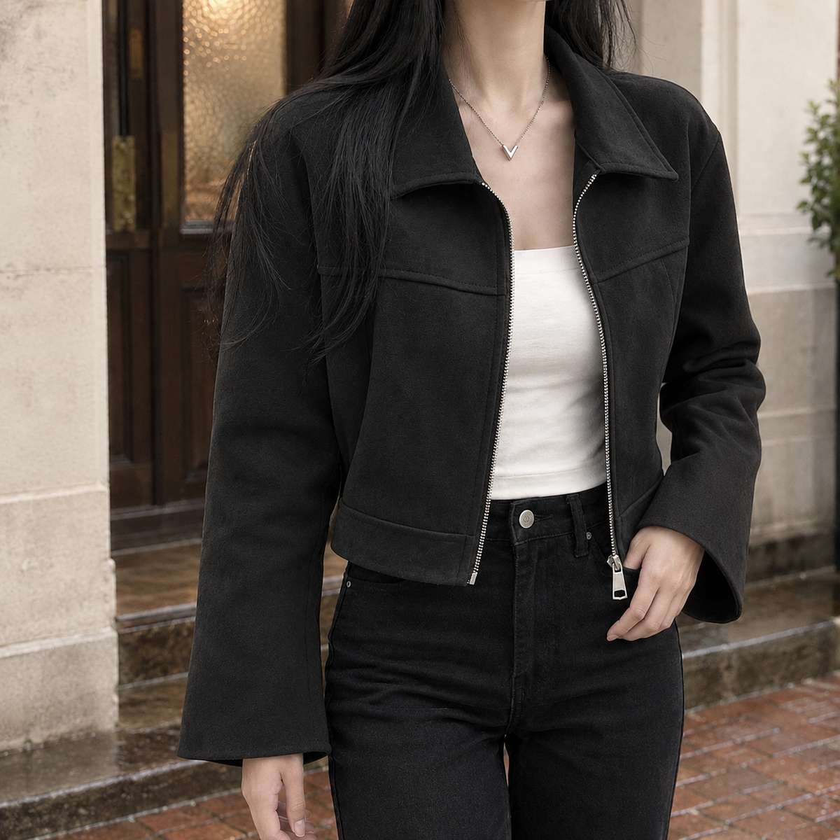 Cropped Jacket Faux Leather with Wide Pointed Collar and Flared Cuffs
