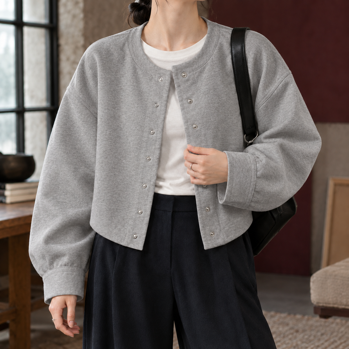Jacket Polyester Cropped with Round Neckline and Snap Front
