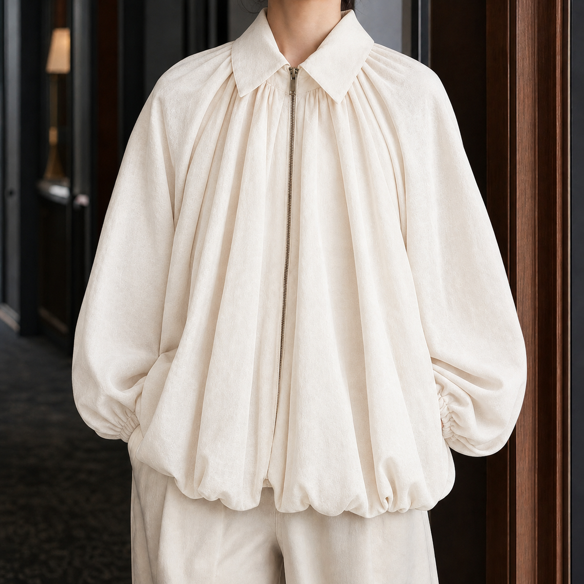 Batwing Jacket Polyester Relaxed with Point Collar and Zip Front