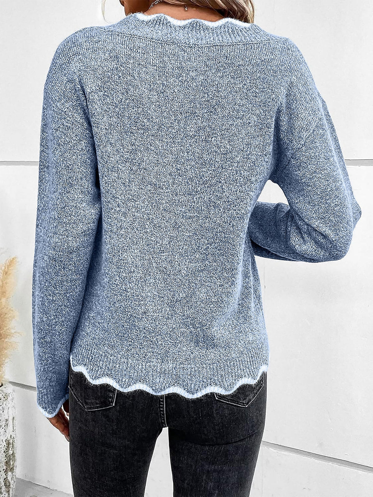 Scallop Trim V-Neck Jumper